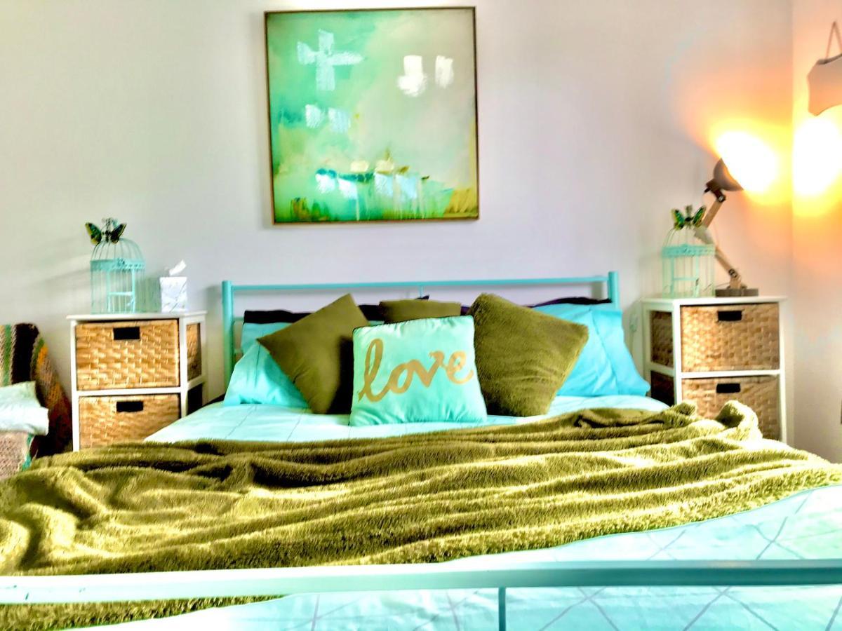 A Little Bit Beachy Modern Guest Room And Private Toilet Крайстчерч Екстер'єр фото